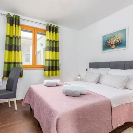 Casa Gigi * Медулин